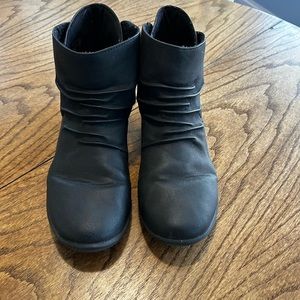 Clarks Cloudsteppers Booties
